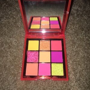 Neon Huda Beauty Palette